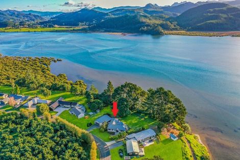 Photo of property in 79 Tangiteroria Lane, Pauanui, Hikuai, 3579