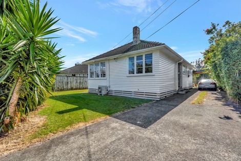 Photo of property in 23 Miro Street, Merrilands, New Plymouth, 4312