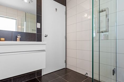 Photo of property in 52 Rochfort Road, Havelock North, 4130