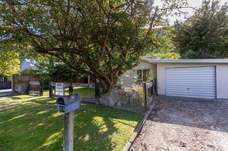 Photo of property in 23 Nairn Street, Arrowtown, 9302