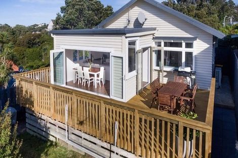 Photo of property in 72 Chaytor Street, Karori, Wellington, 6012