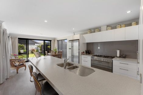 Photo of property in 58 Parnell Heights Drive, Kelvin Grove, Palmerston North, 4414