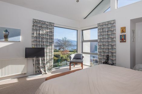 Photo of property in 76 Aubrey Road, Wanaka, 9305