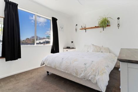 Photo of property in 3 Marjorie Lane, Papamoa Beach, Papamoa, 3118