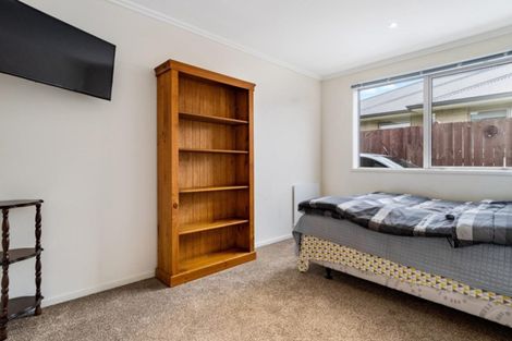 Photo of property in 166 Oteki Park Drive, Welcome Bay, Tauranga, 3112