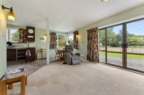 Photo of property in 76 Lethbridge Street, Feilding, 4702