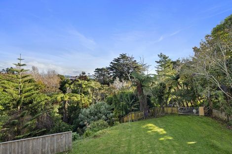 Photo of property in 142 Seaview Road, Westown, New Plymouth, 4310