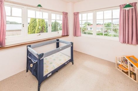 Photo of property in 12 Cambridge Street, Gonville, Whanganui, 4501