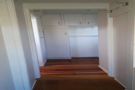 Photo of property in 50 Strid Road, Te Atatu South, Auckland, 0610