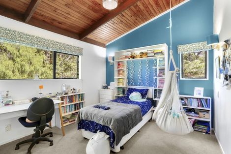 Photo of property in 104 Konini Road, Titirangi, Auckland, 0604