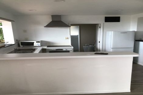 Photo of property in 17 Selleck Street, Mount Pleasant, Christchurch, 8081