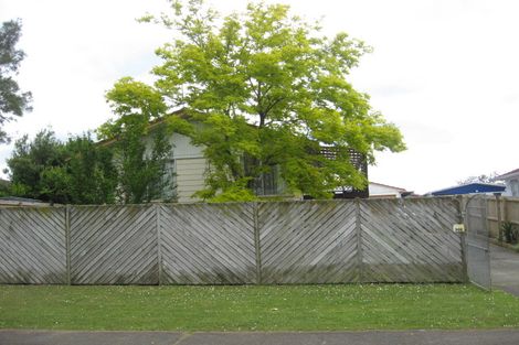 Photo of property in 4 Naomi Place, Manurewa, Auckland, 2102