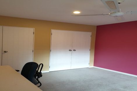 Photo of property in 701a Beach Road, Rothesay Bay, Auckland, 0630