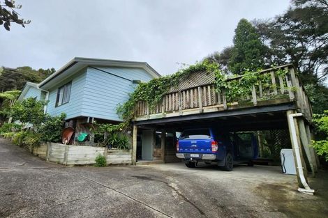 Photo of property in 126 Laingholm Drive, Laingholm, Auckland, 0604
