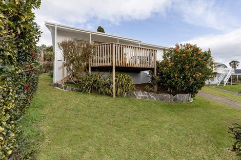 Photo of property in 5 Vivian Drive, Omokoroa, 3114