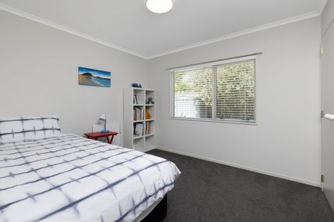 Photo of property in 30 Buckingham Place, Bethlehem, Tauranga, 3110