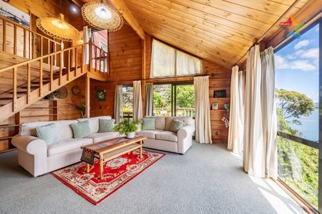 Photo of property in 321 Marine Drive, York Bay, Lower Hutt, 5013