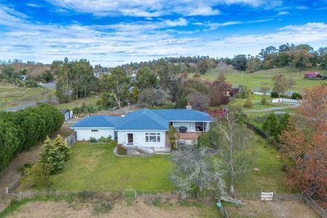 Photo of property in 66 Watts Street, Waipawa, 4210