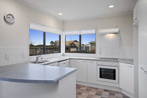 Photo of property in 1/4 Coronation Avenue, Pukekohe, 2120