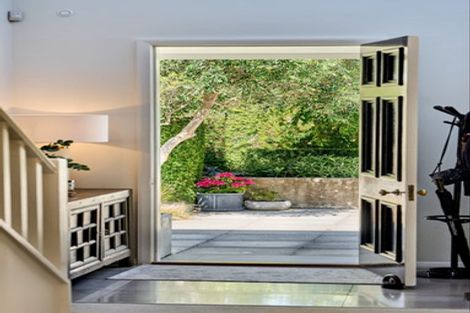 Photo of property in 3 Maida Vale Road, Roseneath, Wellington, 6011