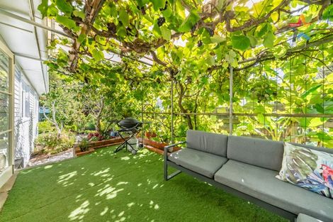 Photo of property in 126 Hine Road, Wainuiomata, Lower Hutt, 5014