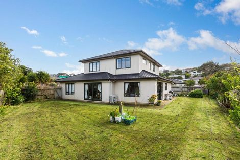 Photo of property in 10 Fiordland Place, Aotea, Porirua, 5024