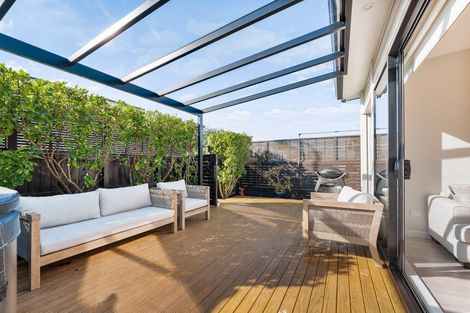 Photo of property in 31 Ascension Crescent, Orewa, 0931