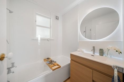 Photo of property in 41 Lomita Road, Johnsonville, Wellington, 6037