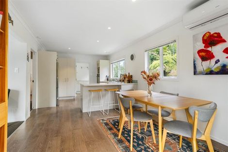 Photo of property in 114 Everitt Crescent, Whangamata, 3620