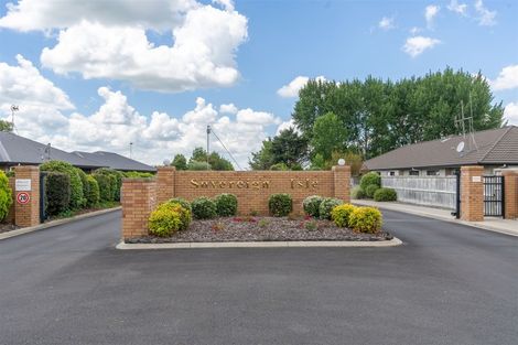 Photo of property in 15 Sovereign Isle Lane, Rototuna, Hamilton, 3210