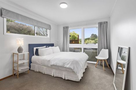 Photo of property in 142 Kahu Road, Paremata, Porirua, 5024