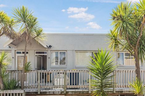 Photo of property in 15/242 Great North Road, Henderson, Auckland, 0612