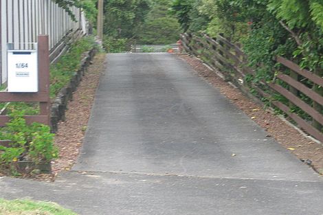 Photo of property in 1/64 Roberts Road, Glenfield, Auckland, 0629