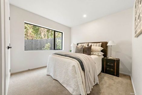 Photo of property in 10 Copperfield Terrace, Mellons Bay, Auckland, 2014