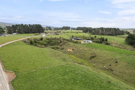 Photo of property in 42 Serenity Lane, Koputaroa, Shannon, 5571