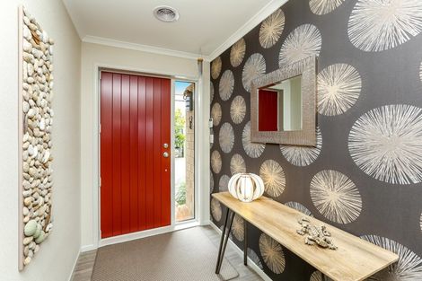Photo of property in 86 Karamea Street, Whalers Gate, New Plymouth, 4310