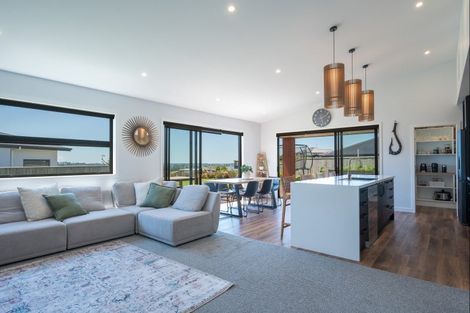 Photo of property in 68 Katania Heights, Brightwater, 7022