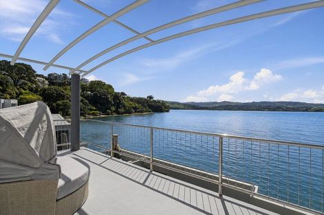 Photo of property in 85 Paremata Road, Paremata, Porirua, 5024