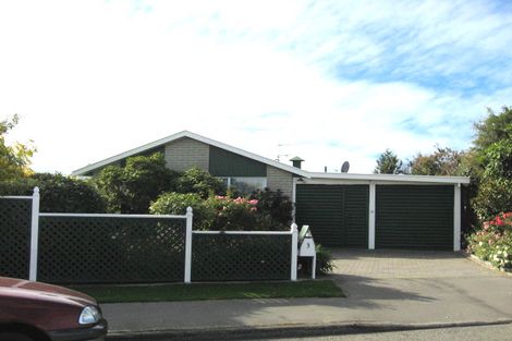 Photo of property in 3 Impala Place, Sockburn, Christchurch, 8042
