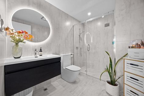 Photo of property in 150 Vintry Drive, Kumeu, 0810