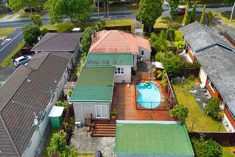 Photo of property in 17 Seabrook Avenue, New Lynn, Auckland, 0600