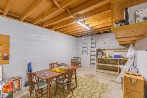 Photo of property in 71 Faraday Street, Hospital Hill, Napier, 4110