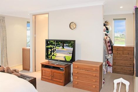 Photo of property in 46 East Ellington Drive, Mairehau, Christchurch, 8052