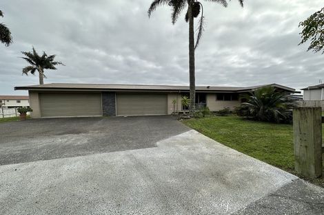 Photo of property in 9 Francesco Drive, Karaka, Papakura, 2113