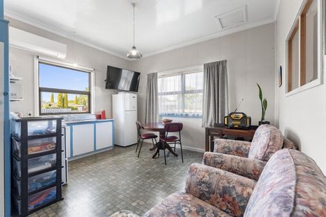 Photo of property in 645 Ferguson Street, Terrace End, Palmerston North, 4410