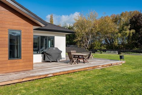 Photo of property in 8 Buckeye Grove, Outram, 9019