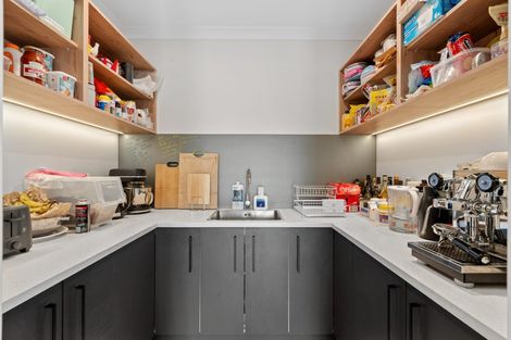 Photo of property in 52 Country Palms Drive, Halswell, Christchurch, 8025