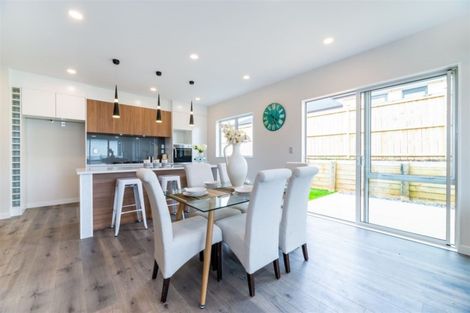 Photo of property in 7 Tararua Street, Massey, Auckland, 0614