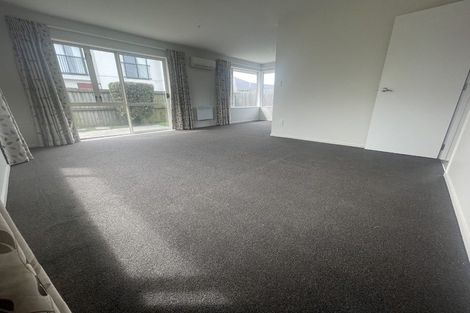 Photo of property in 10 Kydd Lane, Hornby, Christchurch, 8042