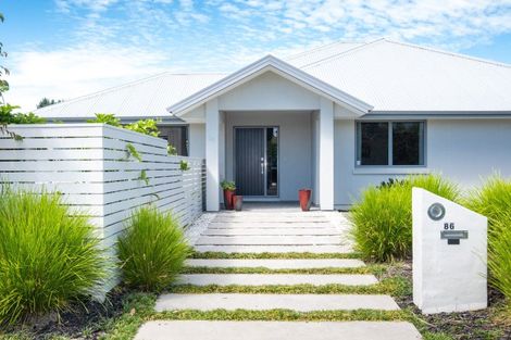 Photo of property in 86 Rochfort Road, Havelock North, 4130